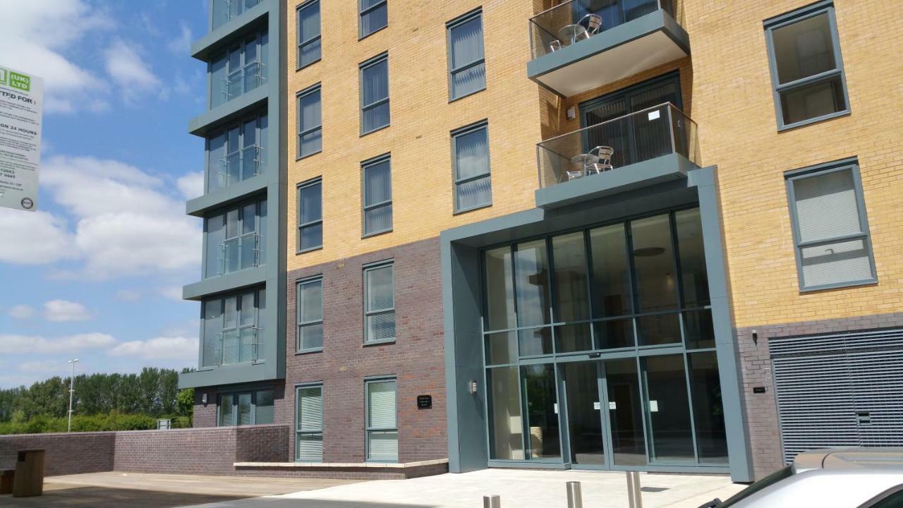 Contemporary Apartments With Secure Parking Reading Kültér fotó